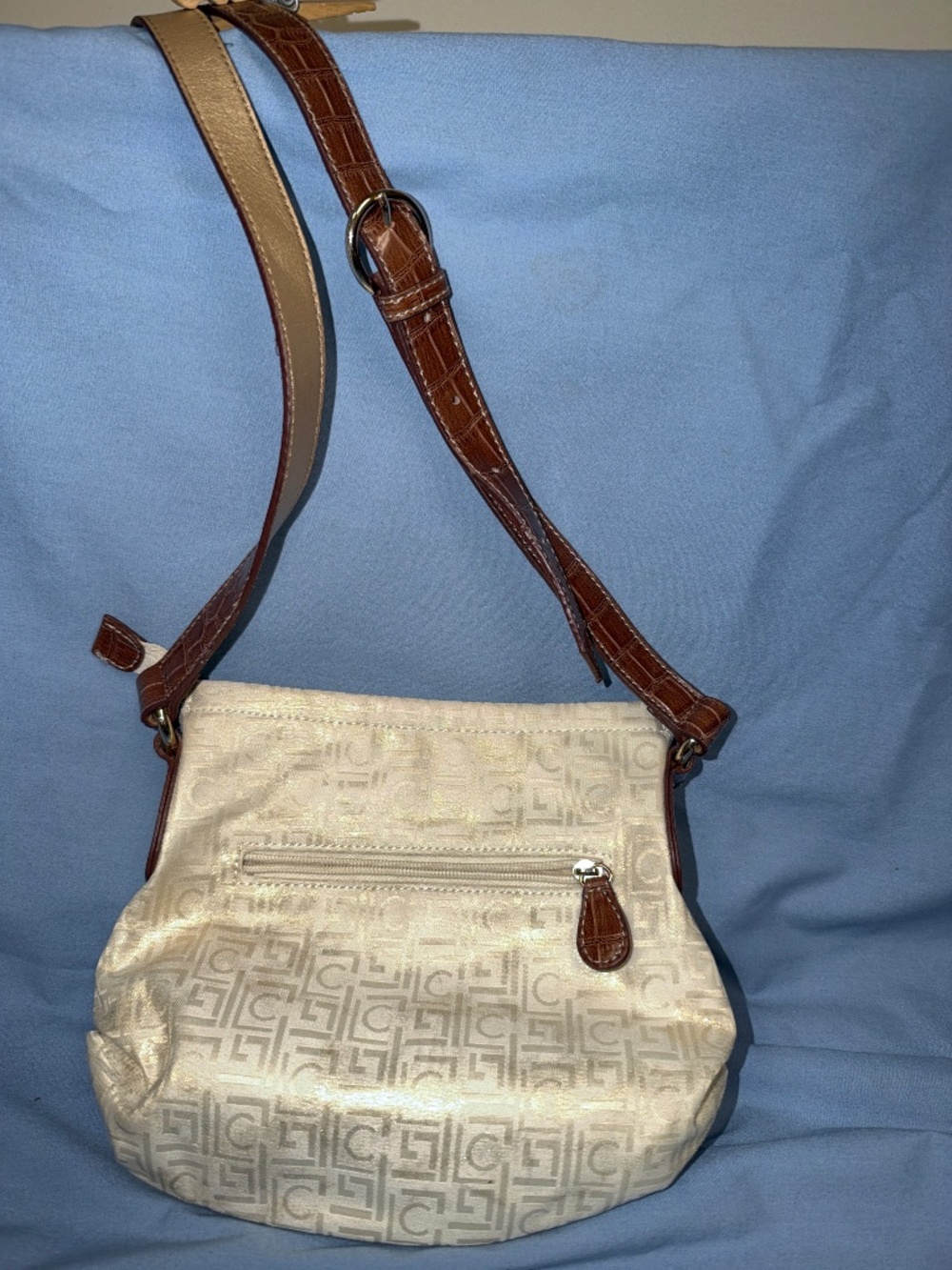 Liz Claiborne  crossbody bag
